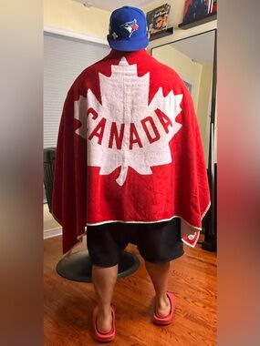 GORGEOUS CANADIAN OLYMPIC SWIM TEAM TOWEL!!!